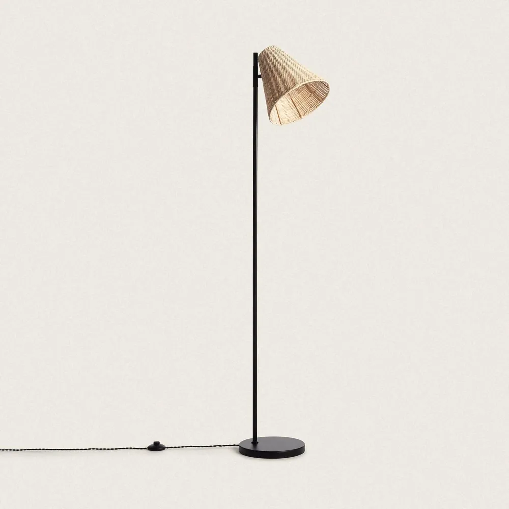 Lampadaire composé de métal et rotin avec éclairage LED intégré. pour décoration de Noël